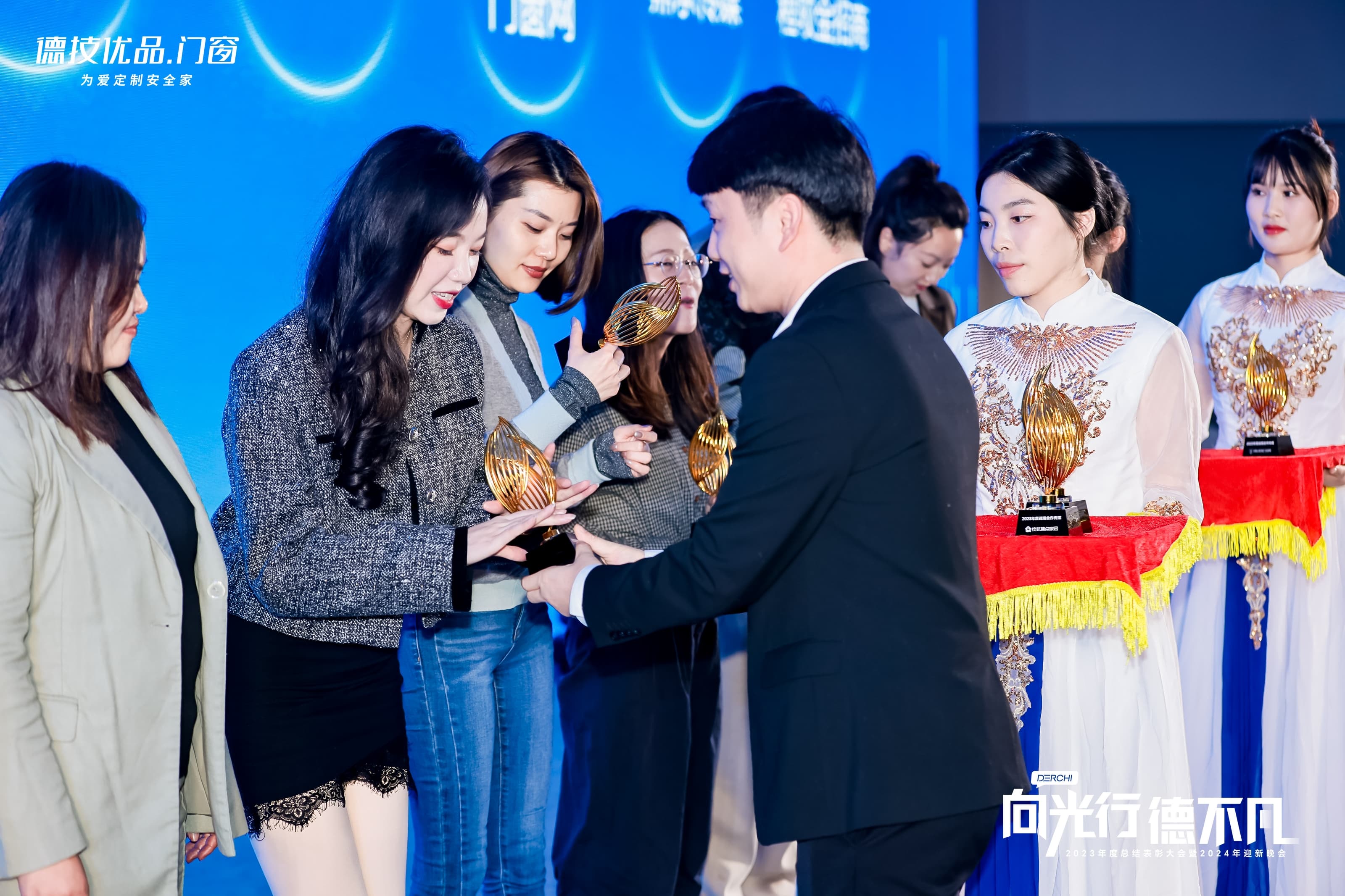 061704535252595351.jpg 5Y4A2218.JPG