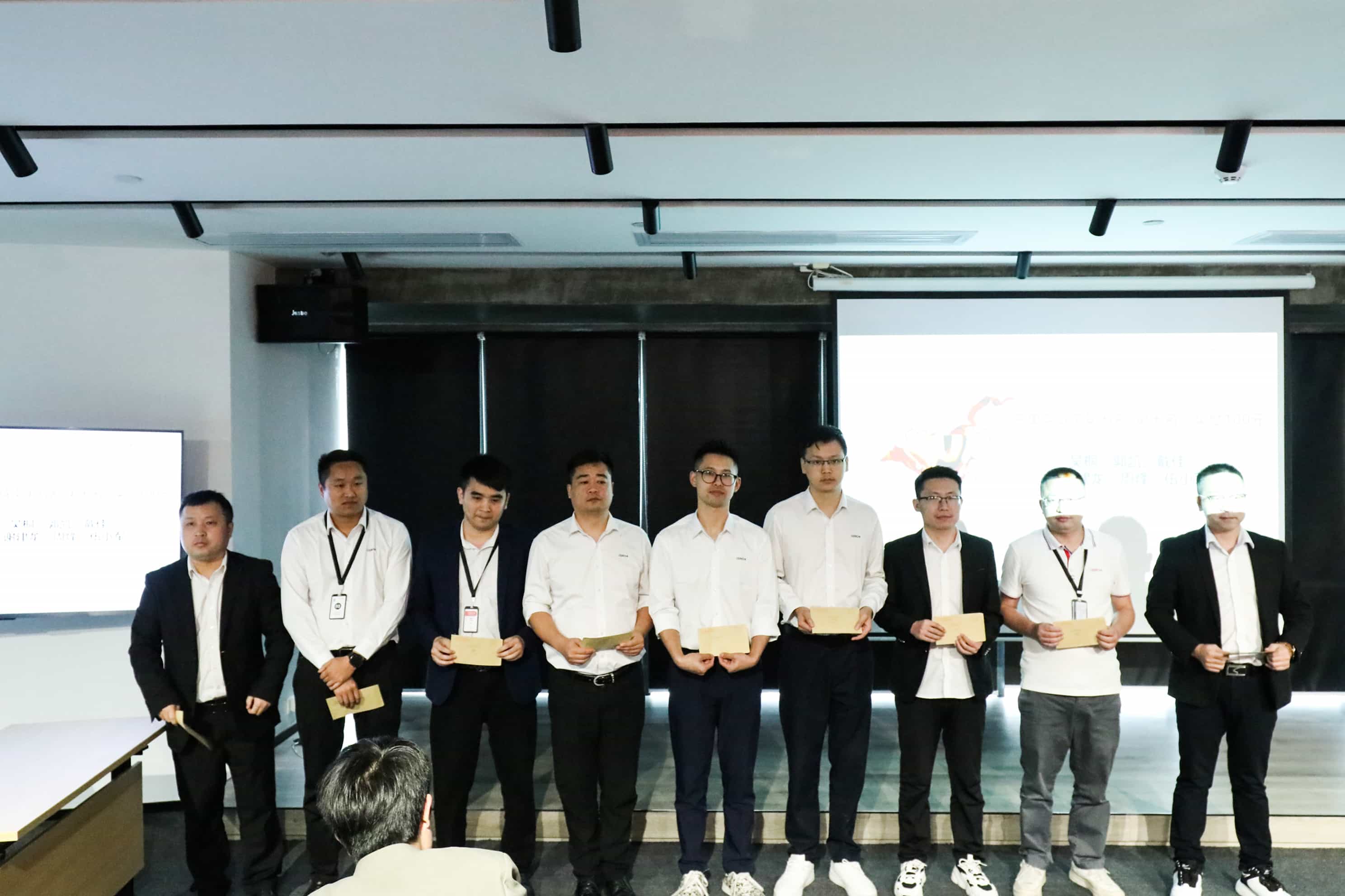 131702428975417543.jpg 3.jpg