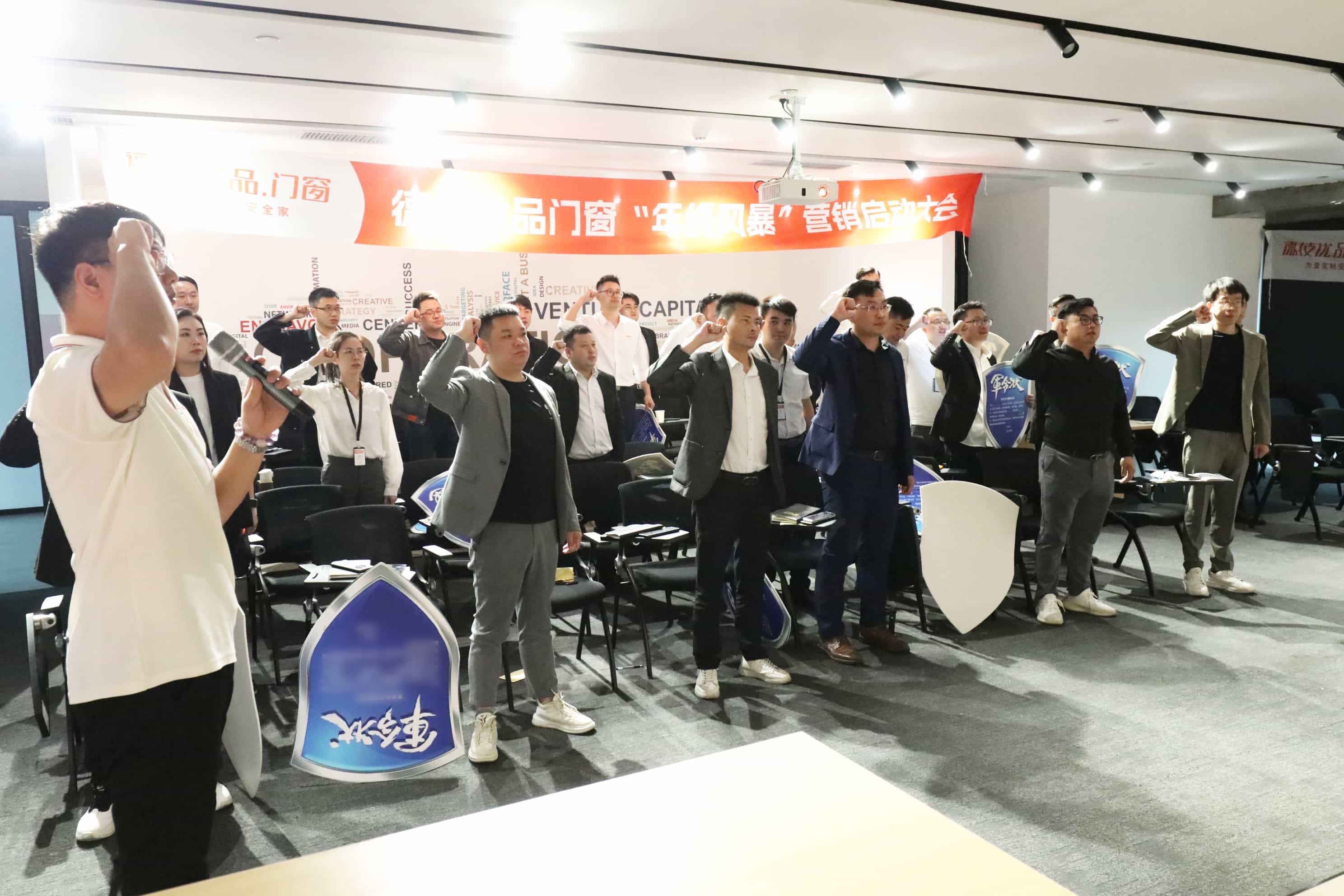 131702429016549926.jpg 13.jpg