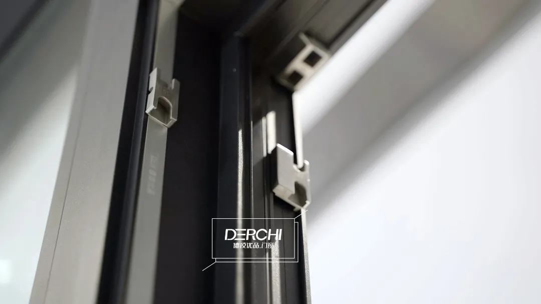 151636946898948782.jpg 8.jpg