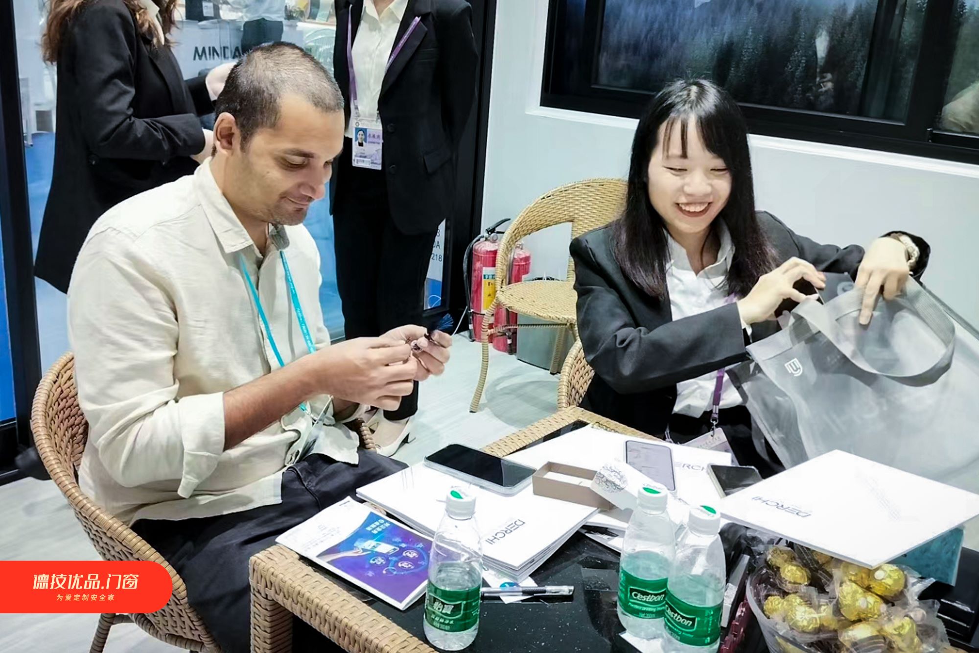 161684221926815530.jpg 广交会.jpg