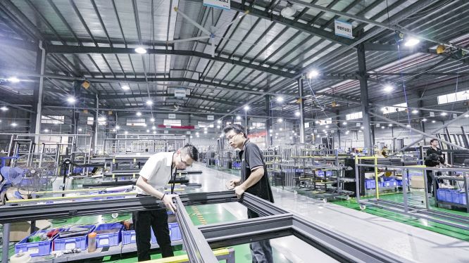 181710723383625394.jpg 车间211.jpg